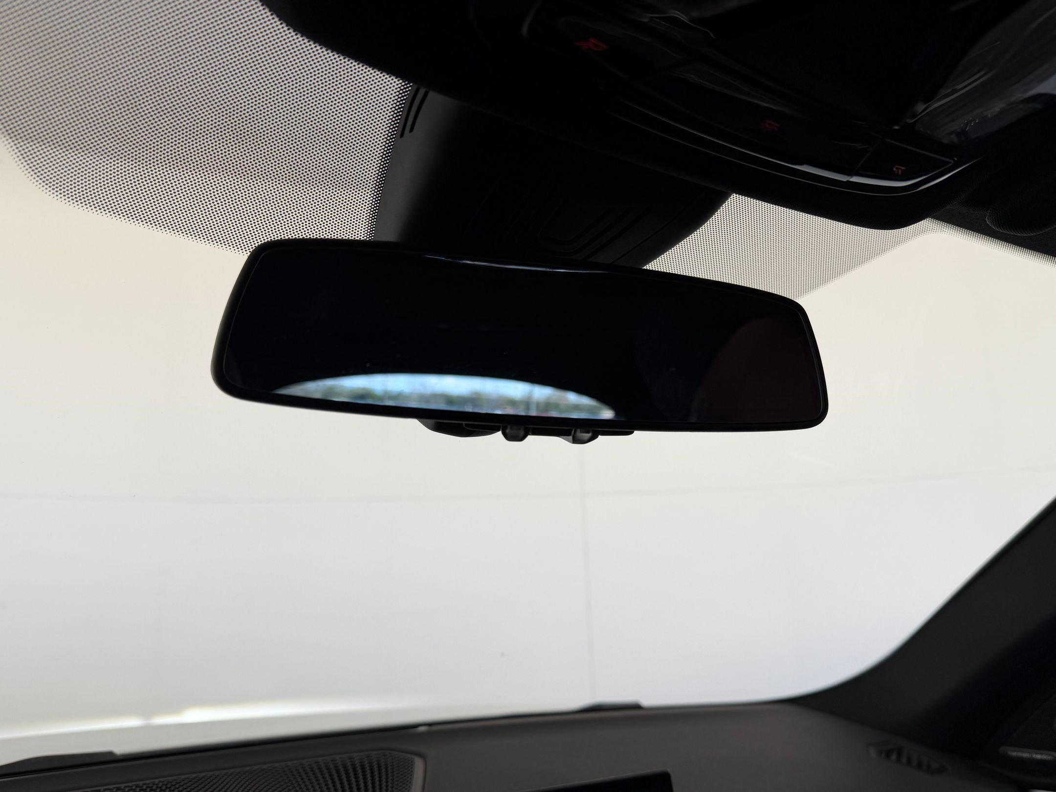 Used 2023 BMW i4 eDrive40 w/ M Sport Package image 19