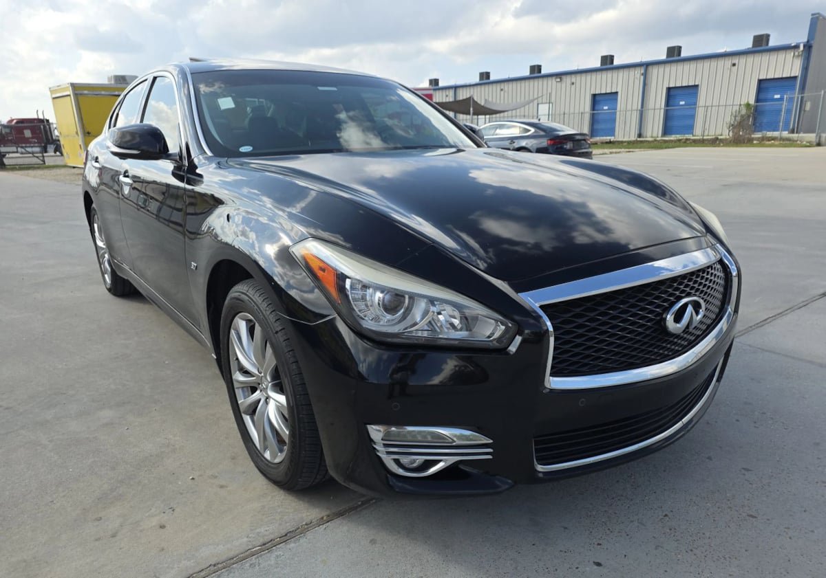 Used 2015 INFINITI Q70 3.7 AWD/4WD image 35