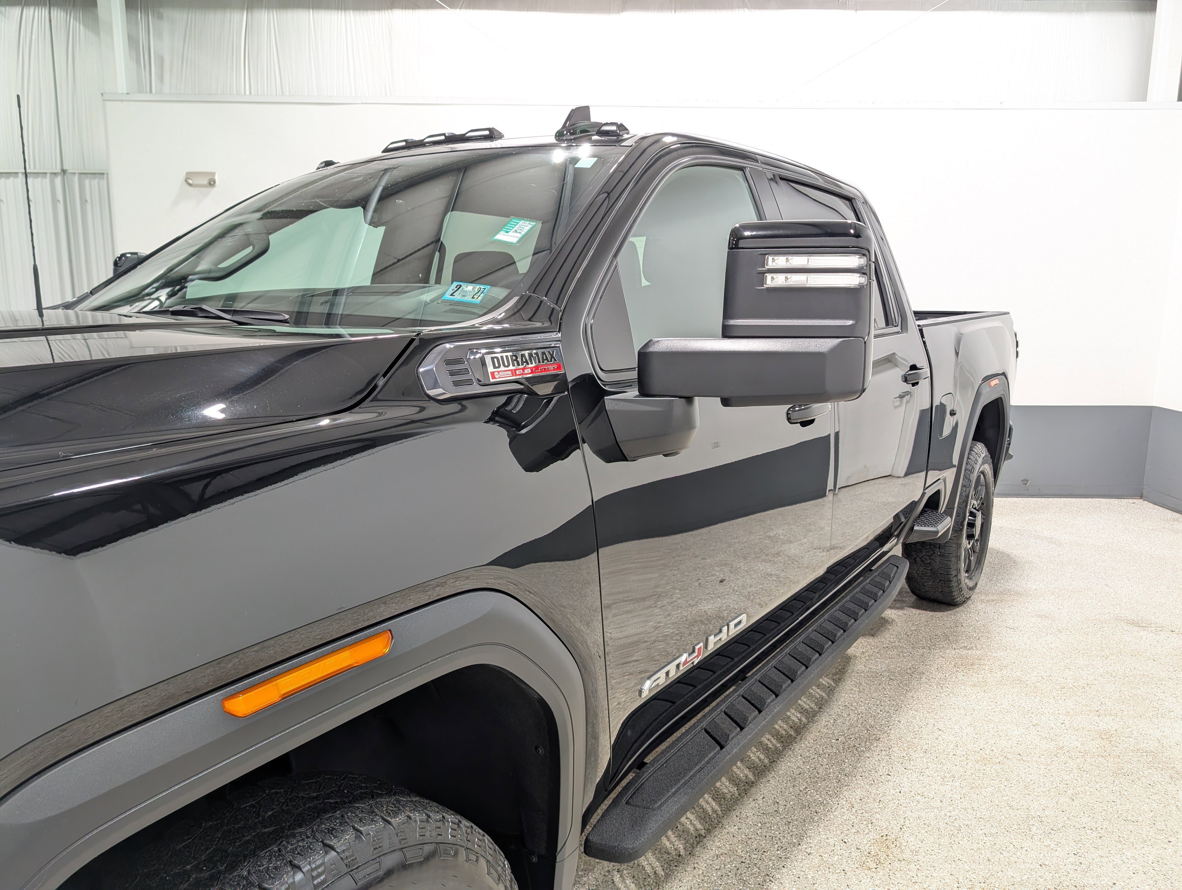 Used 2025 GMC Sierra 3500 AT4 w/ AT4 Premium Plus Package image 7