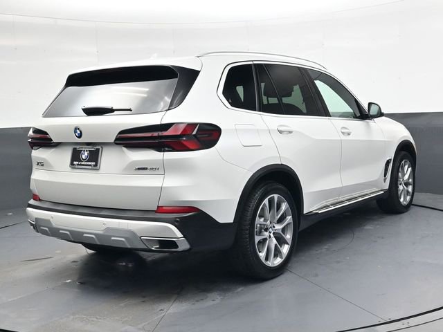 Used 2025 BMW X5 xDrive40i image 4