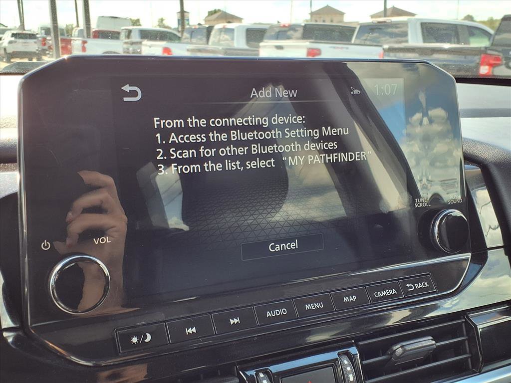 Used 2022 Nissan Pathfinder SL image 7