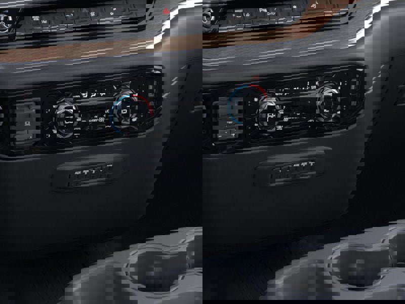 New 2026 GMC Sierra 3500 SLE image 23