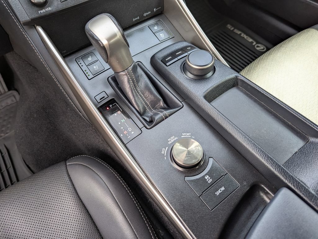 Used 2016 Lexus IS 300 AWD w/ Premium Package image 25
