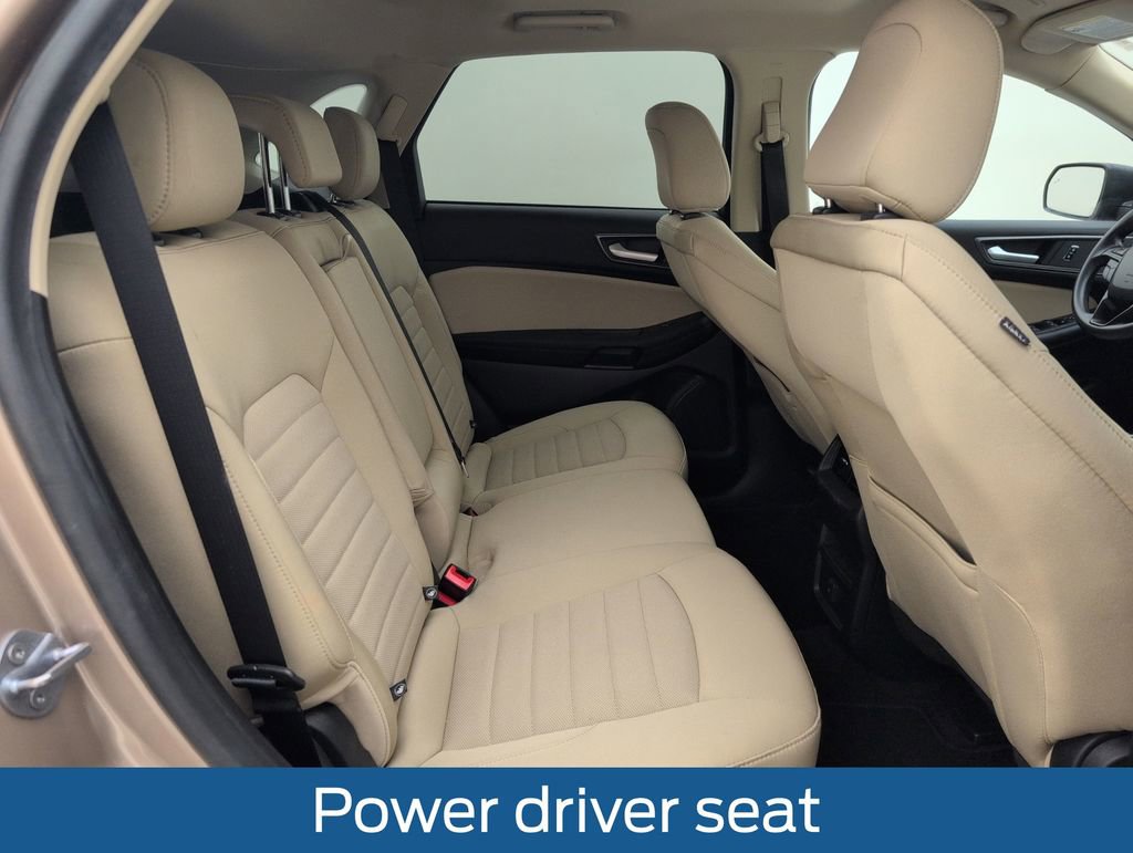 Used 2020 Ford Edge SE FWD image 16