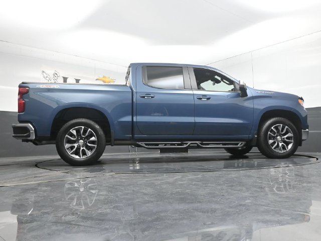 Used 2024 Chevrolet Silverado 1500 LT AWD/4WD image 57
