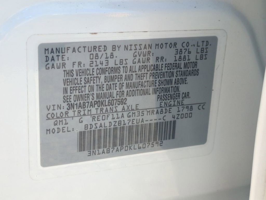 Certified 2019 Nissan Sentra SV image 28