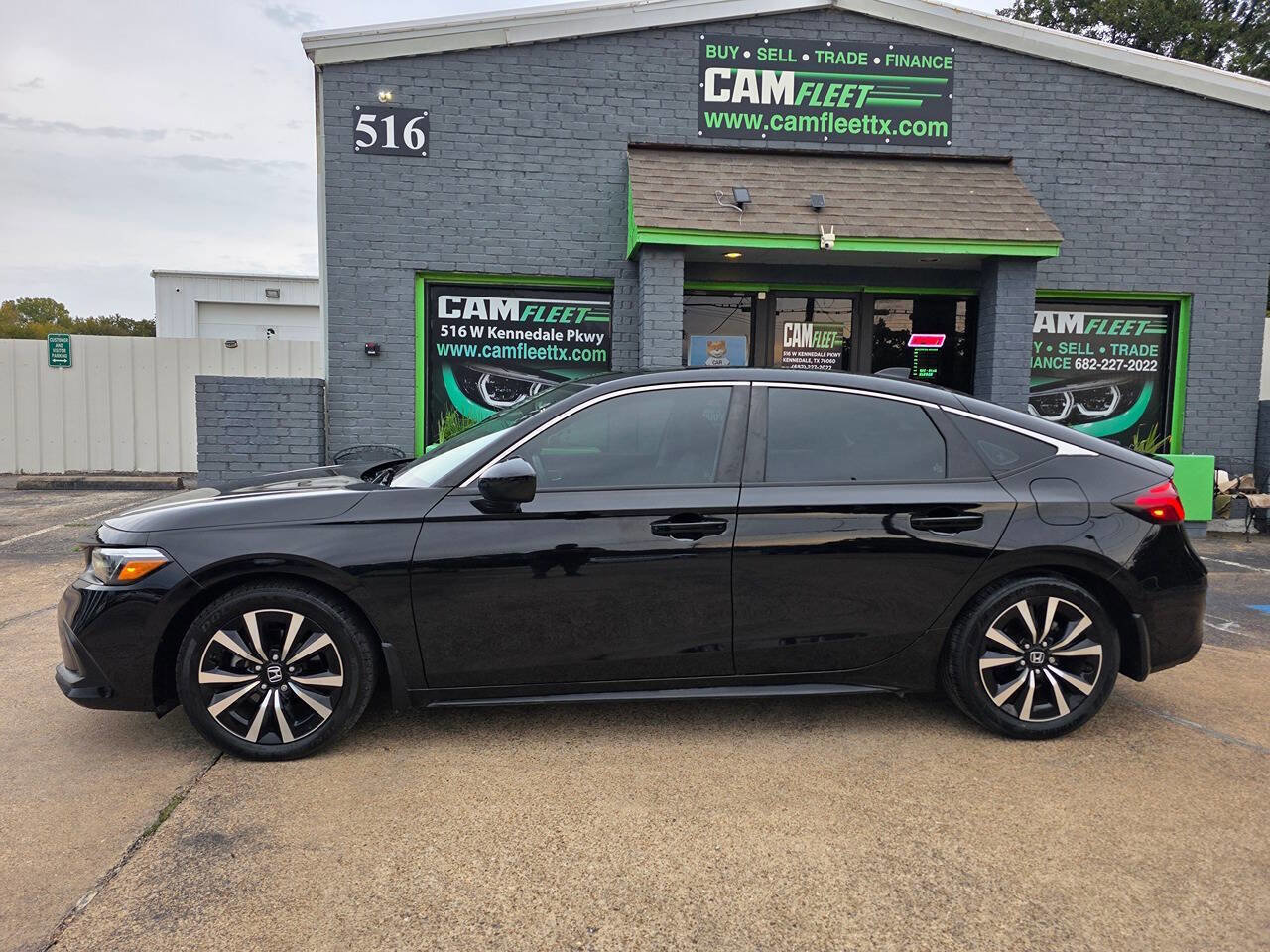 Used 2024 Honda Civic EX-L image 10