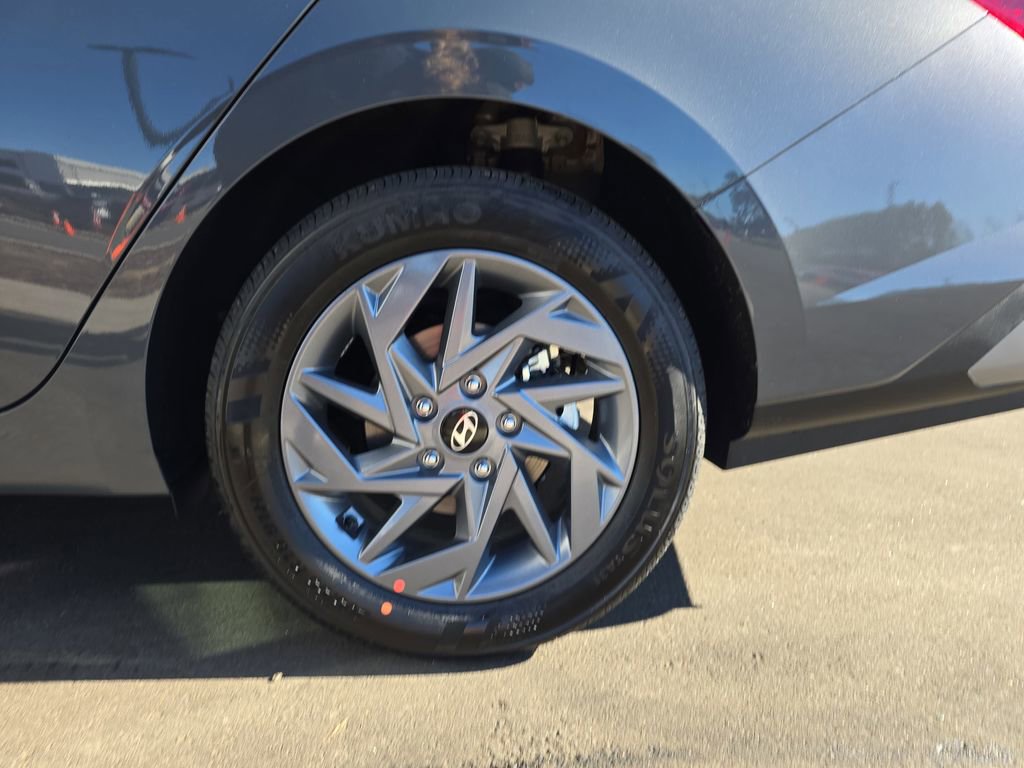 New 2026 Hyundai Elantra Blue image 34