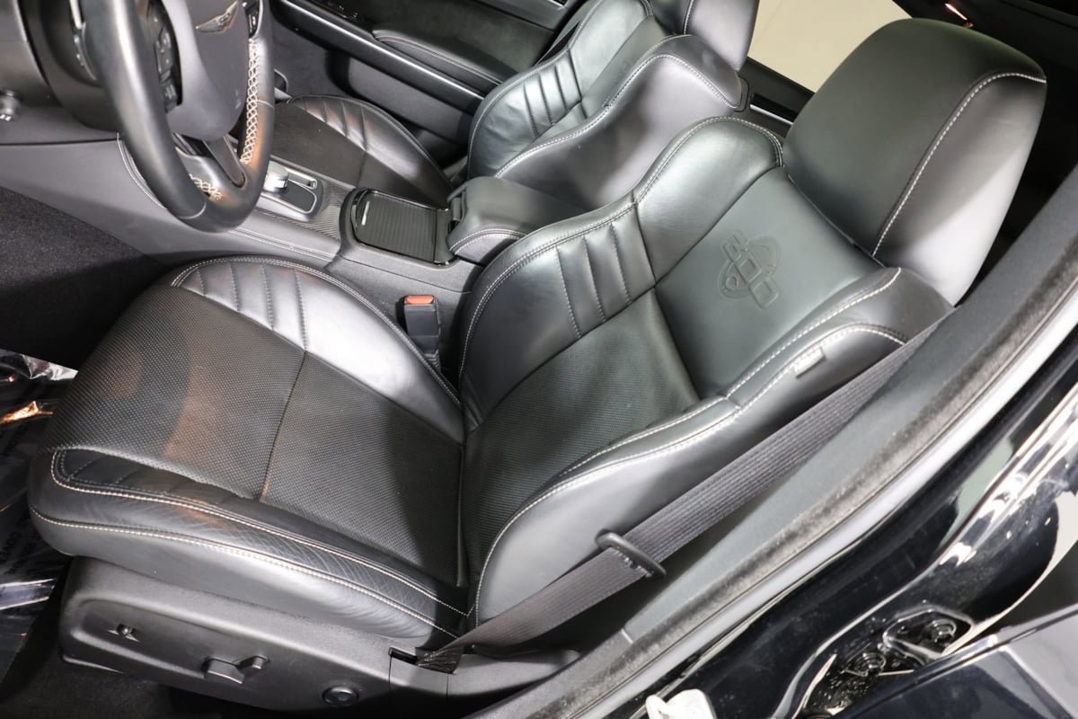 Used 2023 Chrysler 300 C RWD image 10