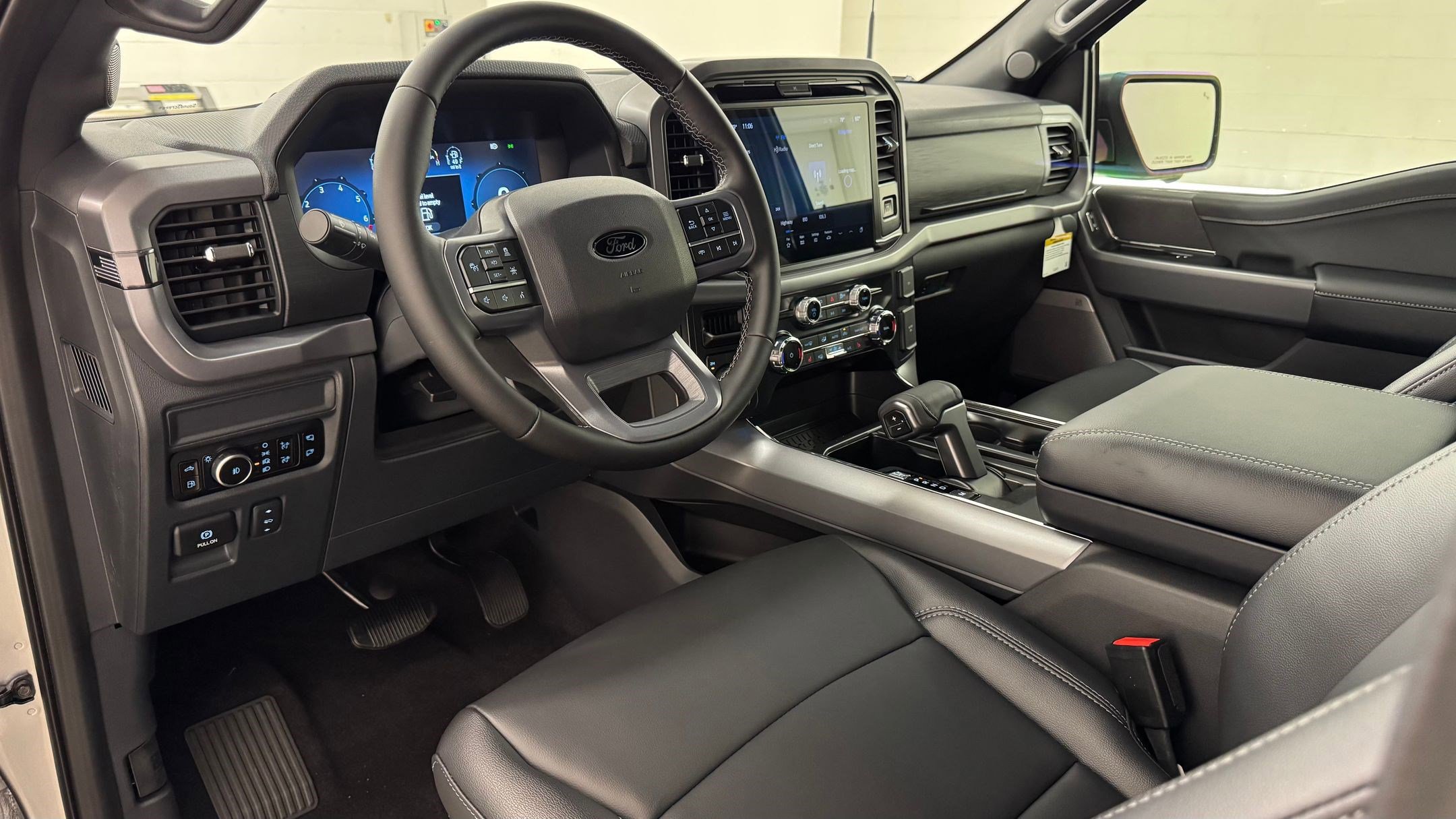 New 2025 Ford F150 XLT w/ Equipment Group 303A High image 35