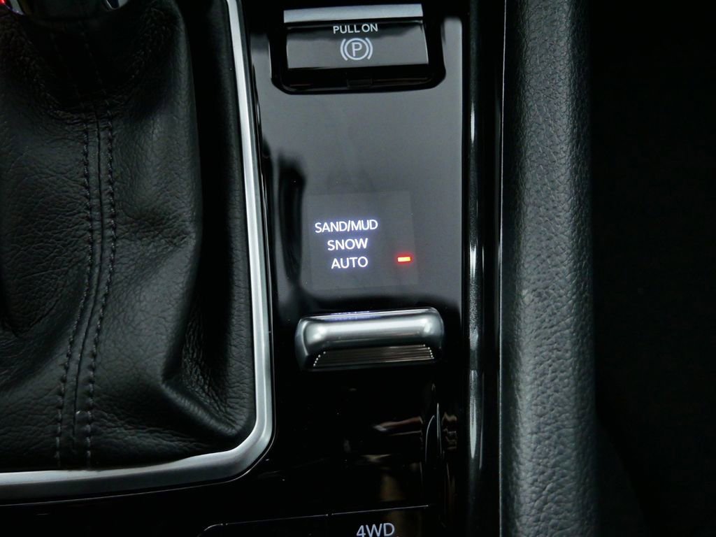 Used 2024 Jeep Compass Sport image 47