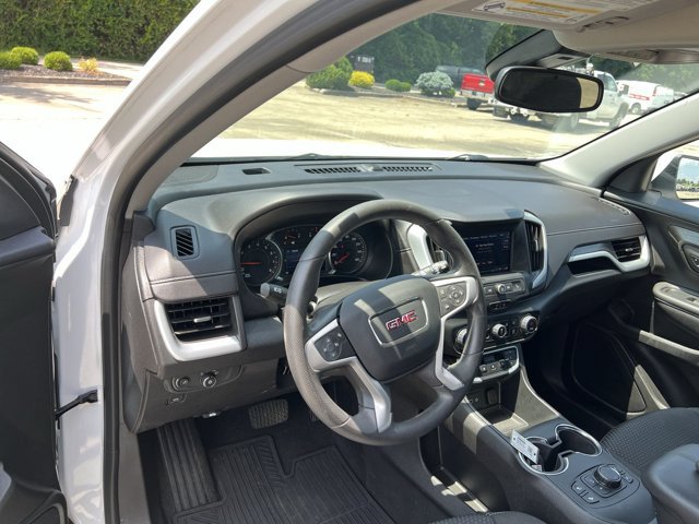 Certified 2023 GMC Terrain SLE w/ Driver Convenience Package AWD/4WD image 10