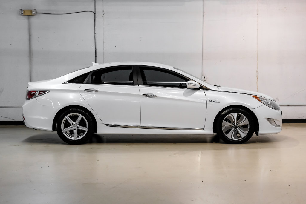 Used 2014 Hyundai Sonata Limited FWD image 9