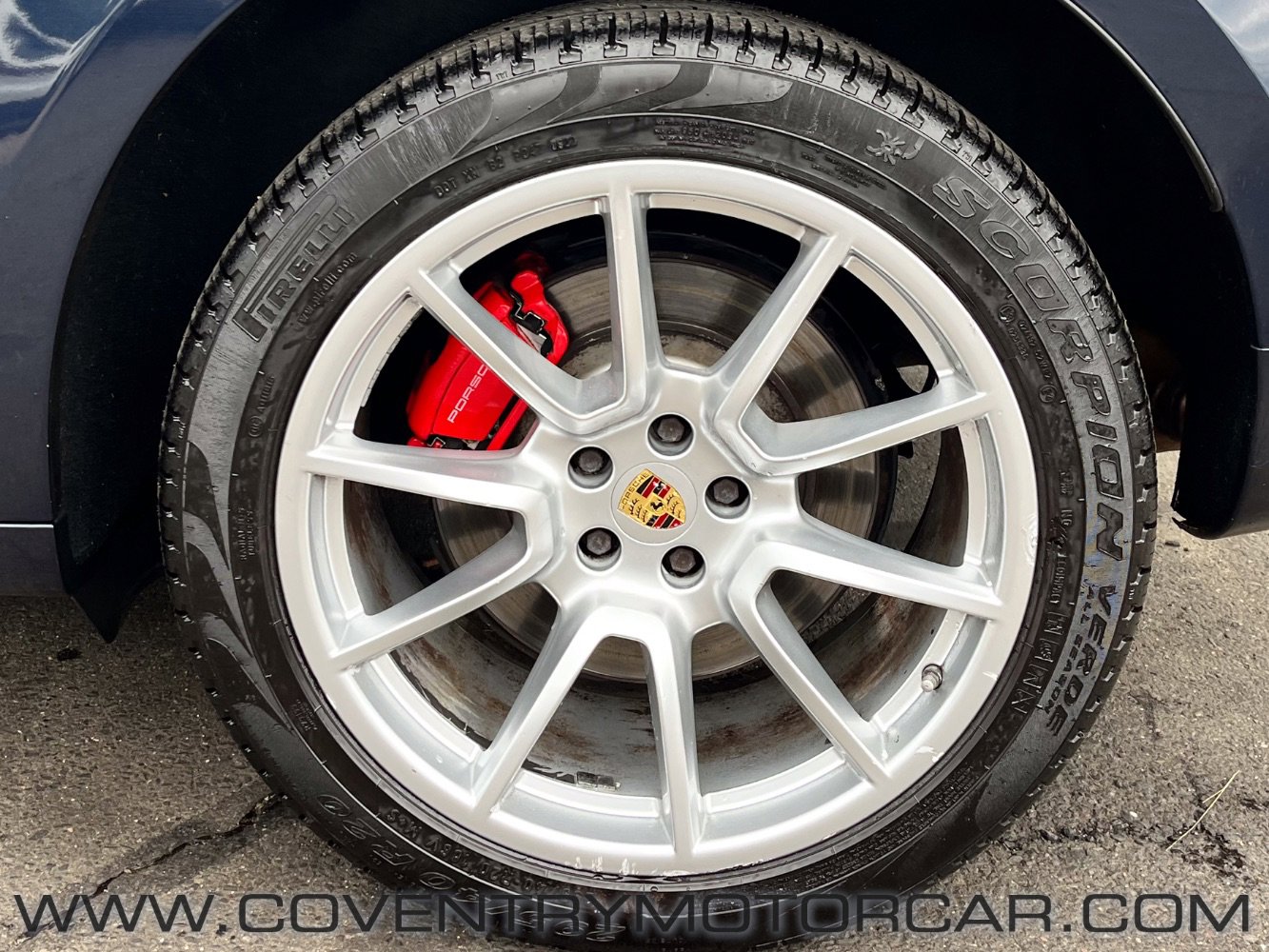 Used 2017 Porsche Macan Turbo image 9