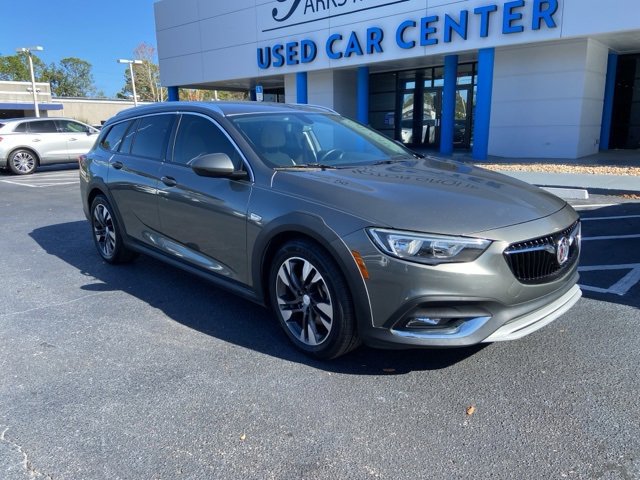 Used 2019 Buick Regal Preferred image 2