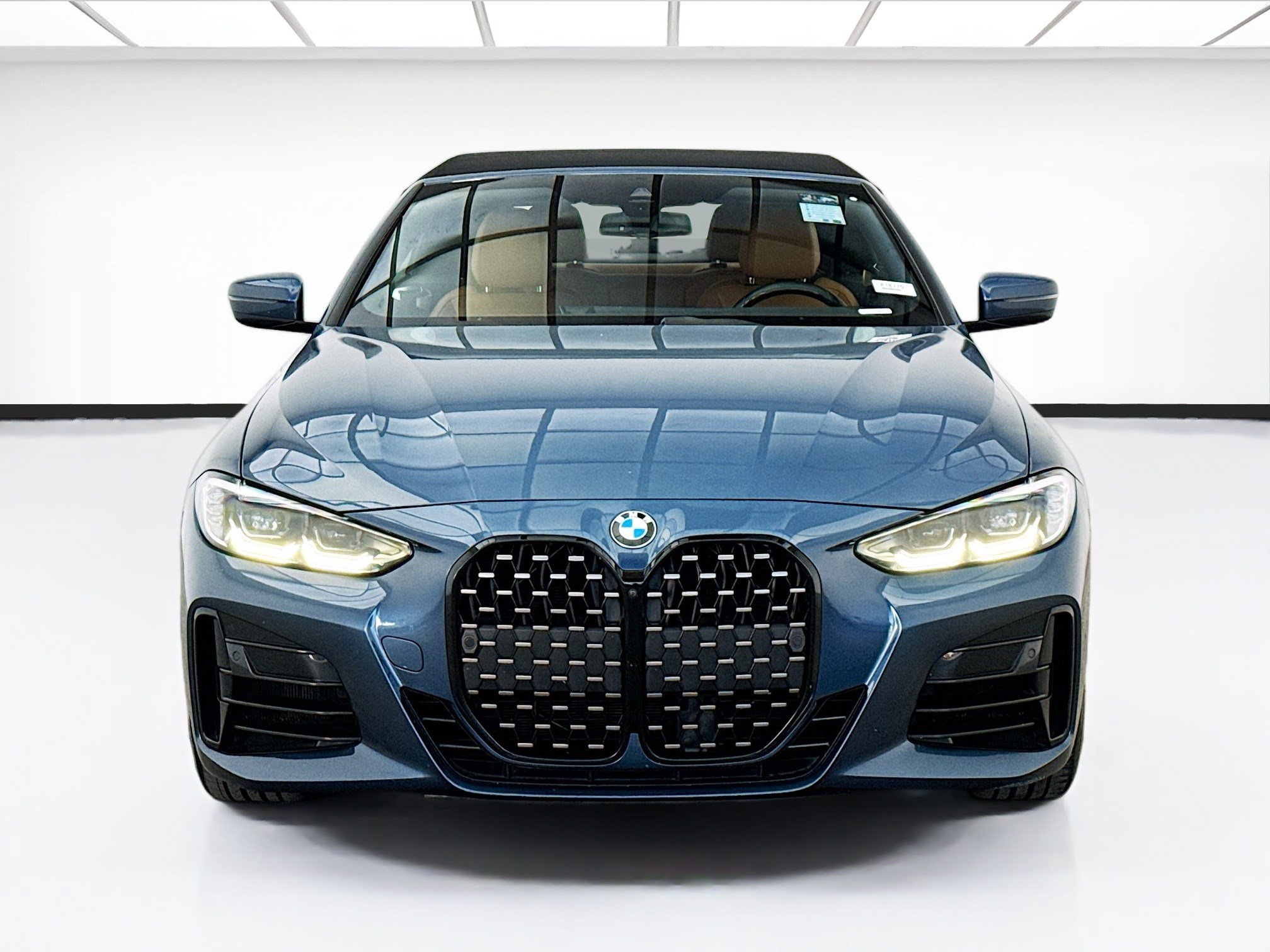 Used 2024 BMW M440i Convertible w/ Parking Assistance Package RWD image 2