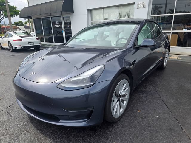 Used 2023 Tesla Model 3 Standard Range RWD image 2