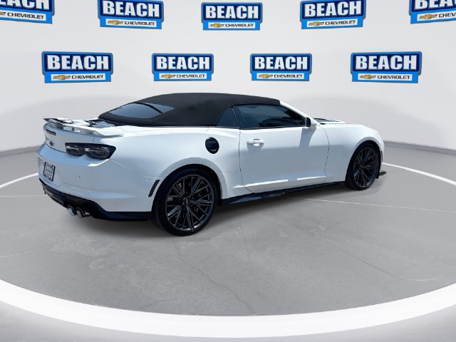 Used 2022 Chevrolet Camaro ZL1 RWD image 8