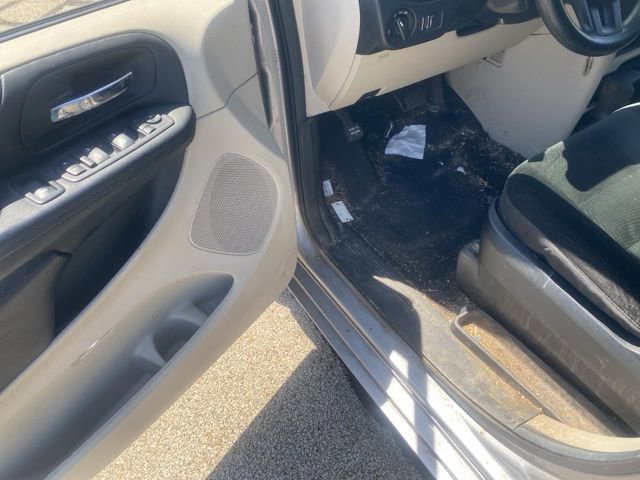 Used 2018 Dodge Grand Caravan SE w/ UConnect Hands-Free Group FWD image 14