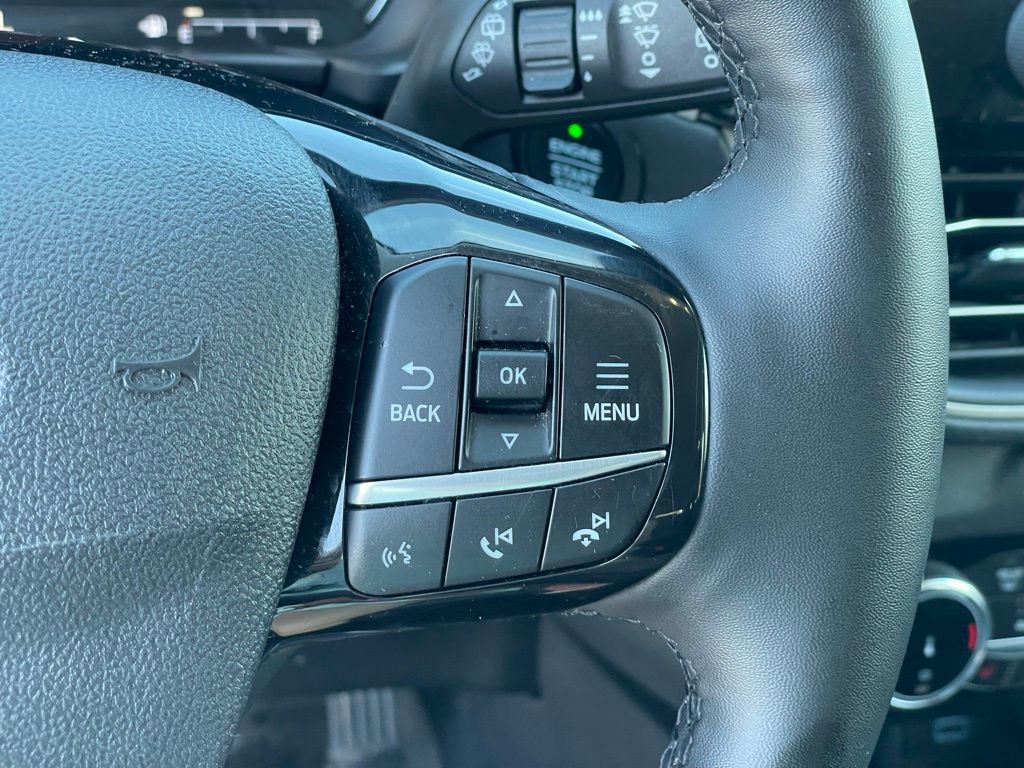 Used 2022 Ford Escape SEL AWD/4WD image 16