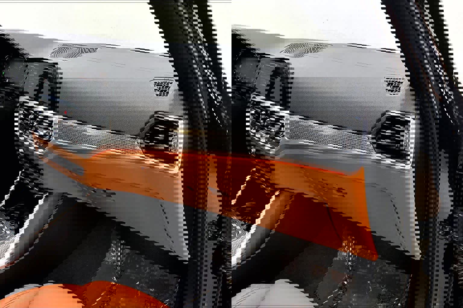 Used 2019 BMW 330i Sedan w/ M Sport Package image 19