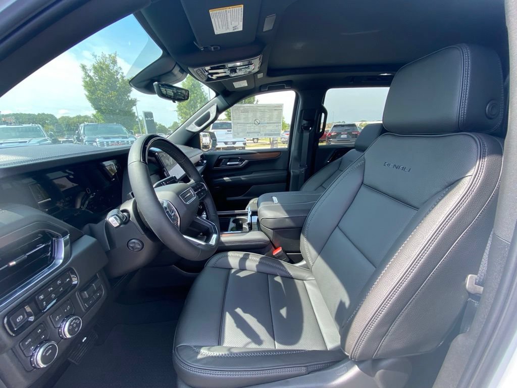 New 2026 GMC Yukon Denali w/ Advanced Technology Package AWD/4WD image 14