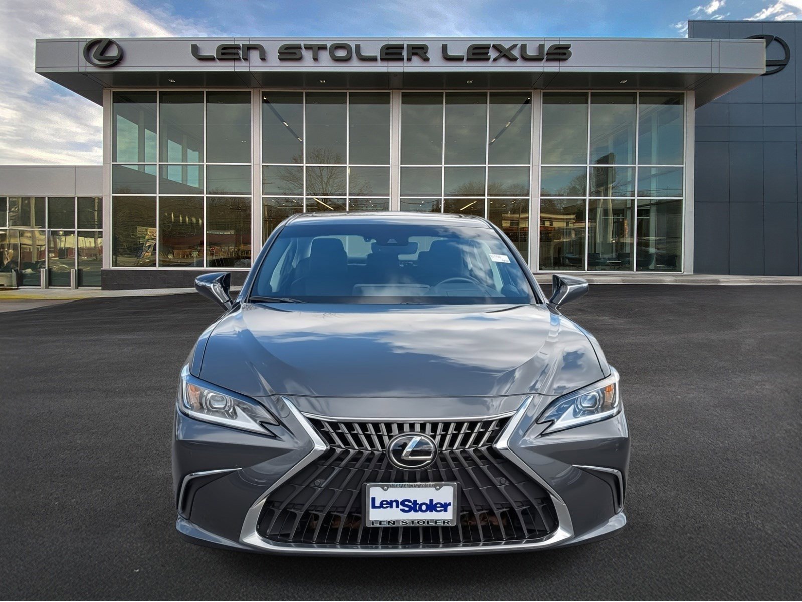 Certified 2025 Lexus ES 350 w/ Premium Package image 8