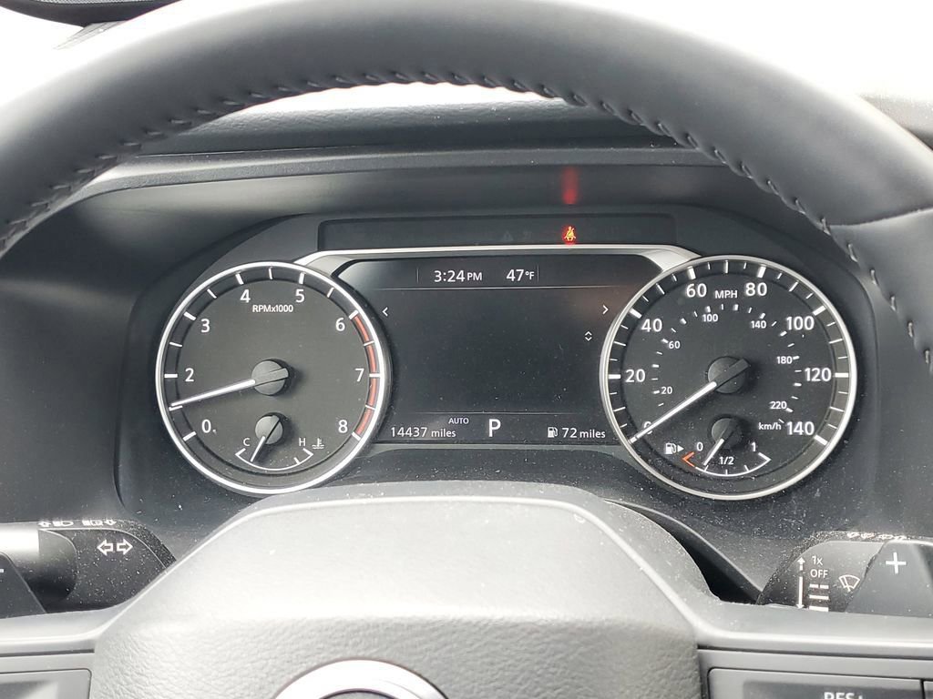 Used 2025 Nissan Rogue SV AWD/4WD image 28