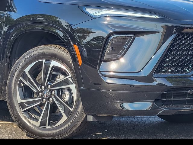 Certified 2026 Buick Enclave Sport Touring w/ Power Package AWD/4WD image 4