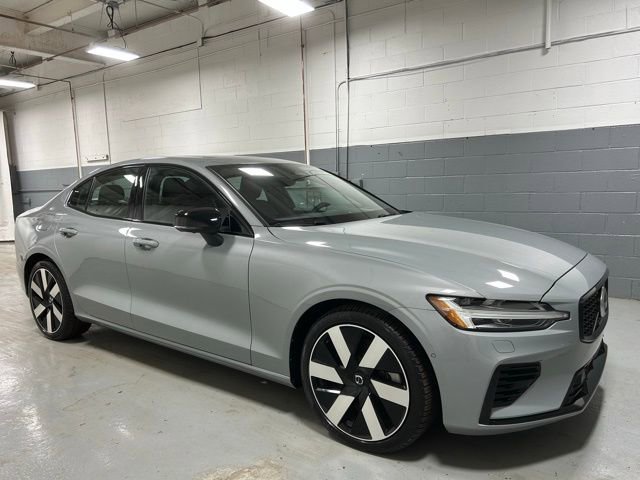 Used 2025 Volvo S60 T8 Ultra image 4