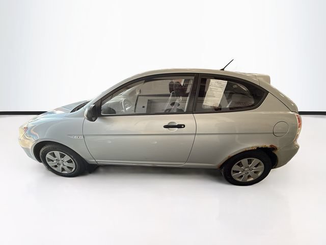 Used 2011 Hyundai Accent GL FWD image 9