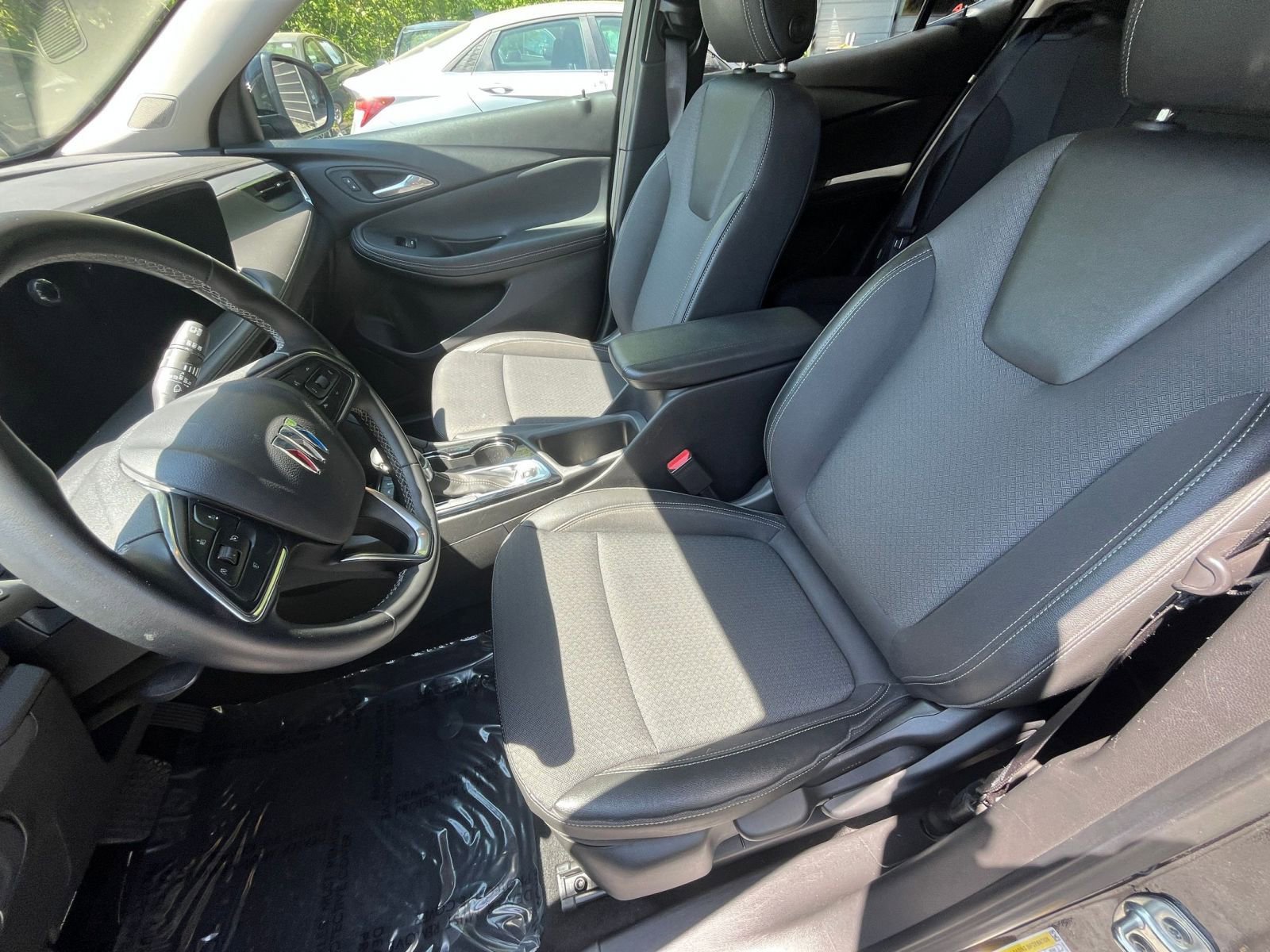 Used 2025 Buick Encore GX Preferred image 31