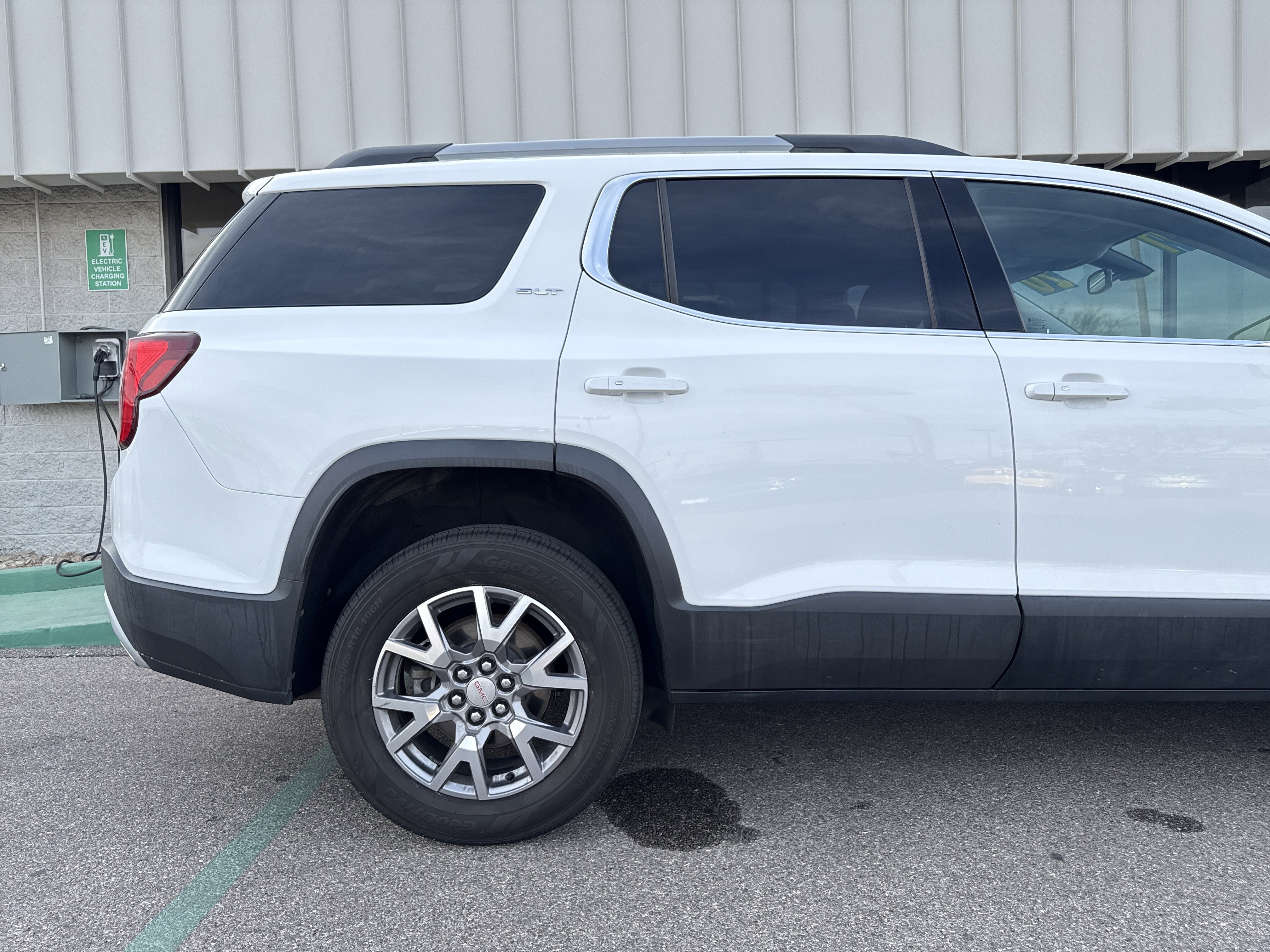 Used 2020 GMC Acadia SLT image 60