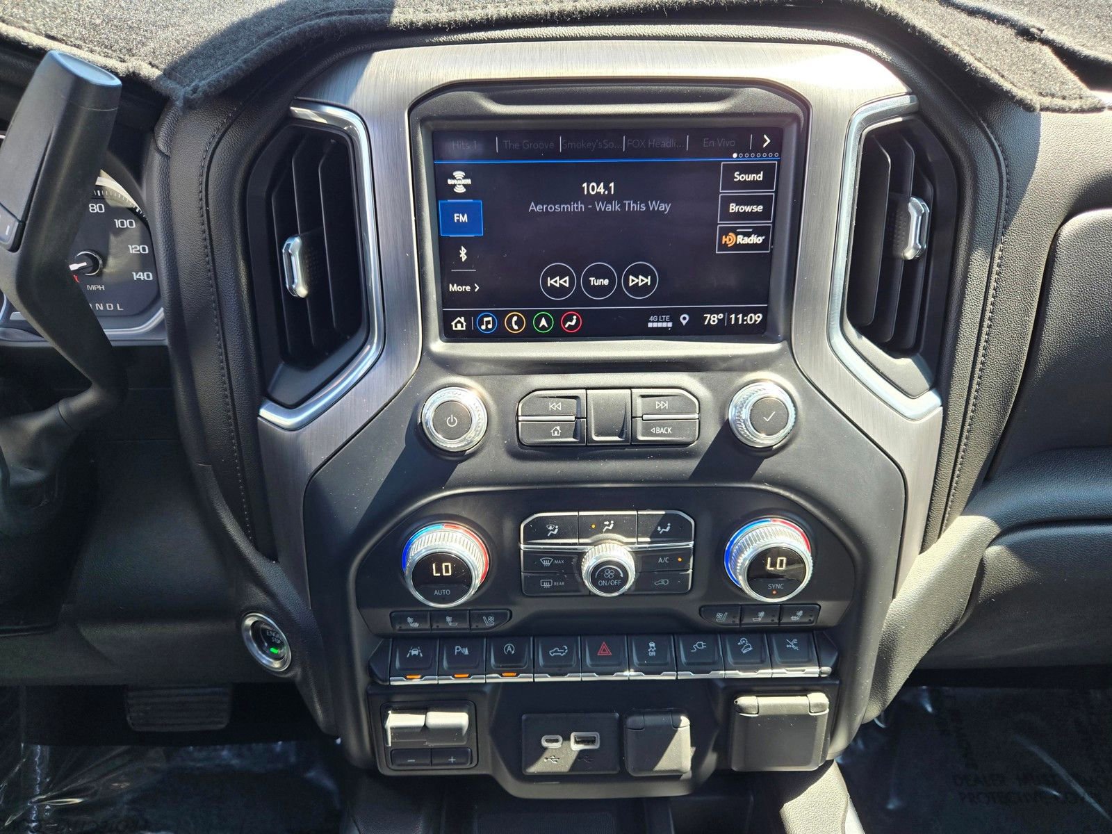 Used 2019 GMC Sierra 1500 Denali w/ Denali Ultimate Package AWD/4WD image 12