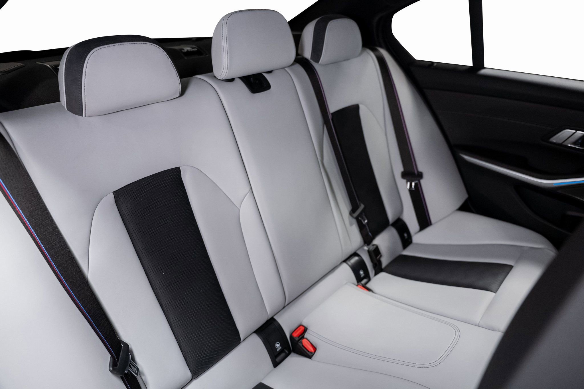 Used 2025 BMW M3 Competition w/ Executive Package image 37