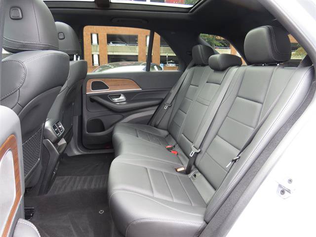 Used 2025 Mercedes-Benz GLE 350 4MATIC w/ Winter Package image 21