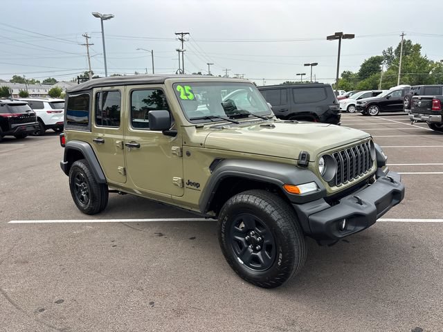 Used 2025 Jeep Wrangler Unlimited Sport AWD/4WD image 2