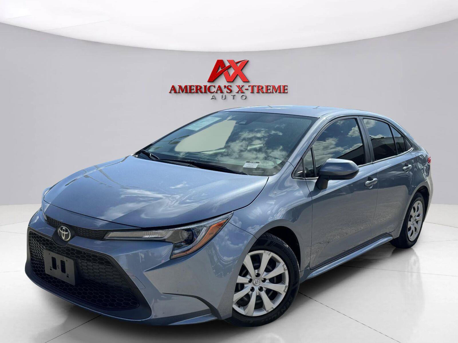 Used 2021 Toyota Corolla LE FWD image 1