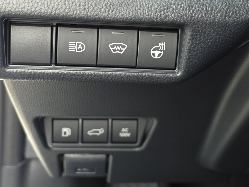 New 2027 Toyota Prius Plug-In Hybrid FWD image 24