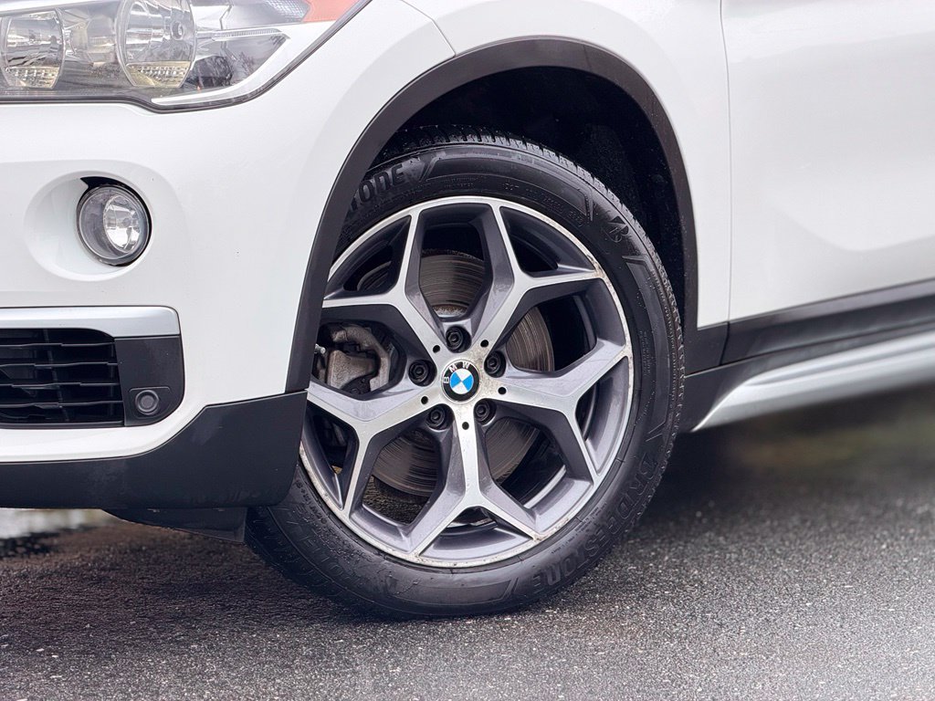 Used 2019 BMW X1 xDrive28i w/ Convenience Package AWD/4WD image 2