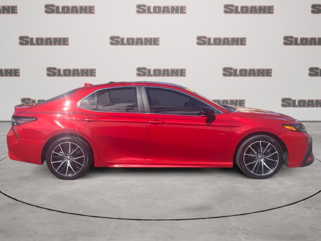 Used 2021 Toyota Camry SE FWD image 6