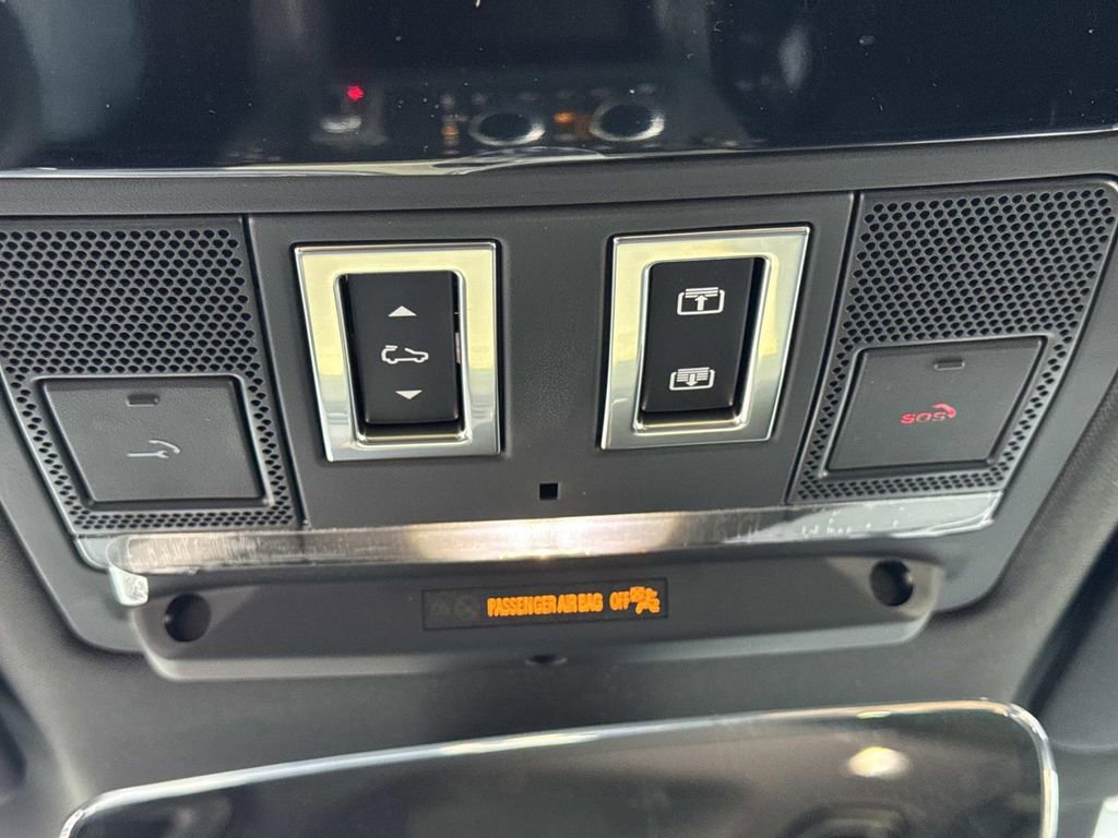 New 2026 Land Rover Defender 110 S AWD/4WD image 23