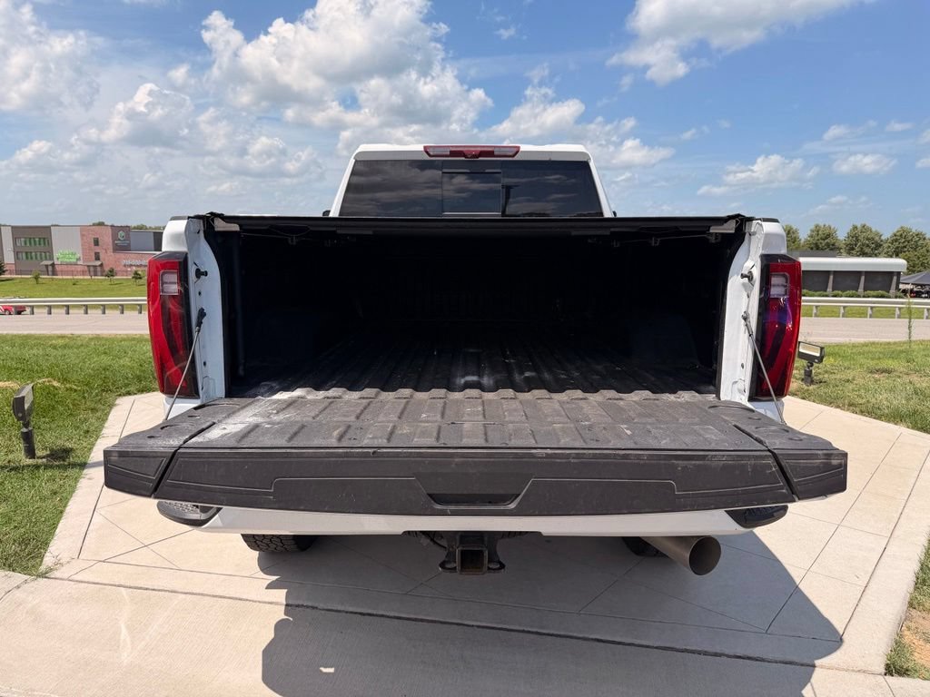 Used 2025 GMC Sierra 3500 Denali Ultimate w/ Snow Plow Prep/Camper Package AWD/4WD image 36