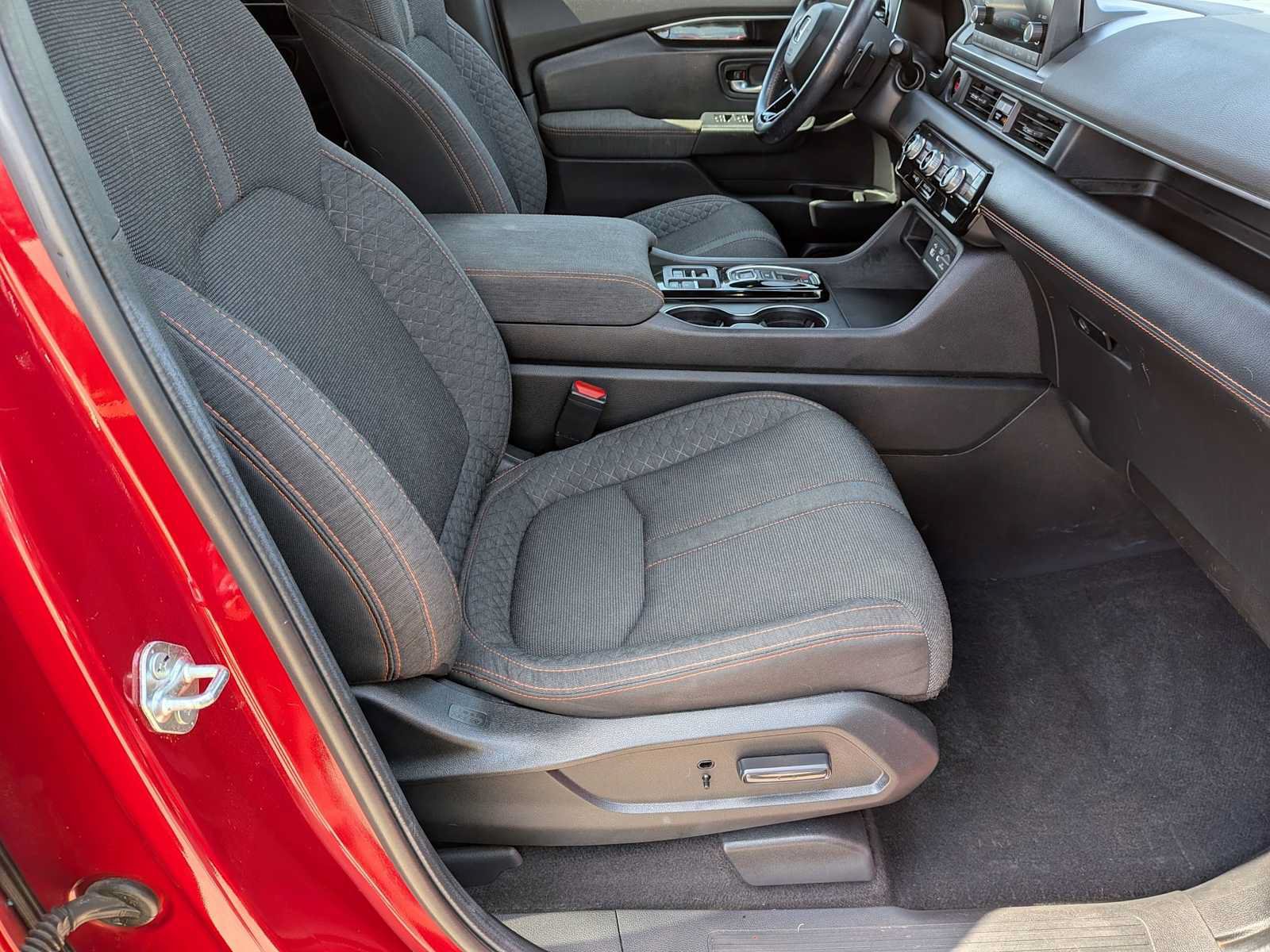 Certified 2024 Honda Pilot Sport image 19