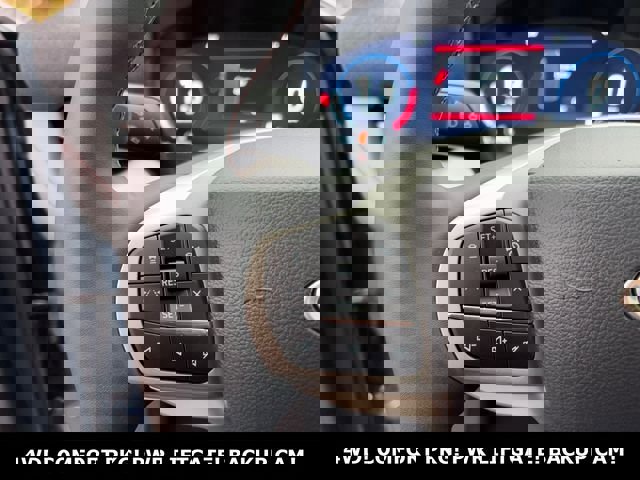 New 2026 Ford Explorer Active w/ Active Comfort Package image 12