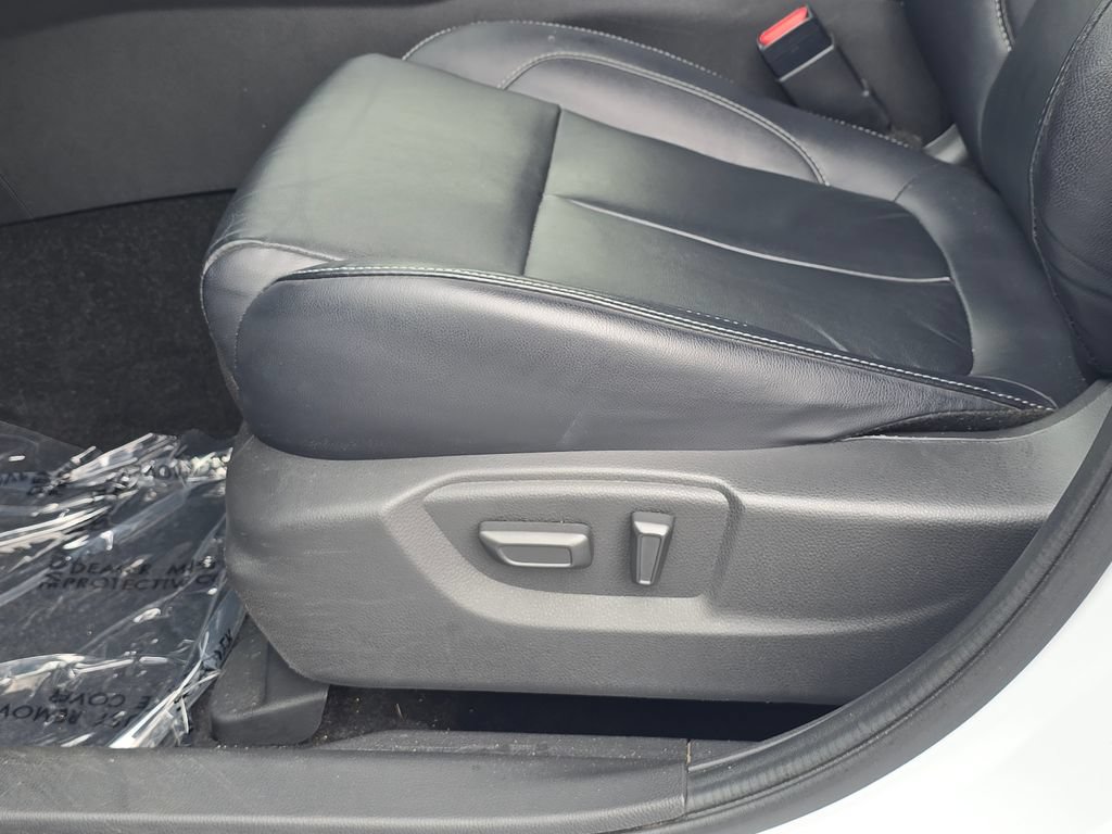 Used 2024 Mitsubishi Eclipse Cross SEL AWD/4WD image 13