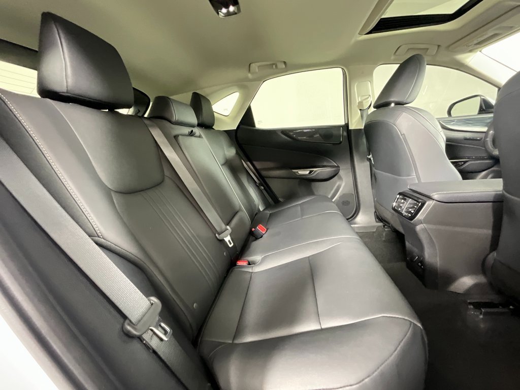 Used 2024 Lexus NX 250 FWD w/ Premium Package image 23