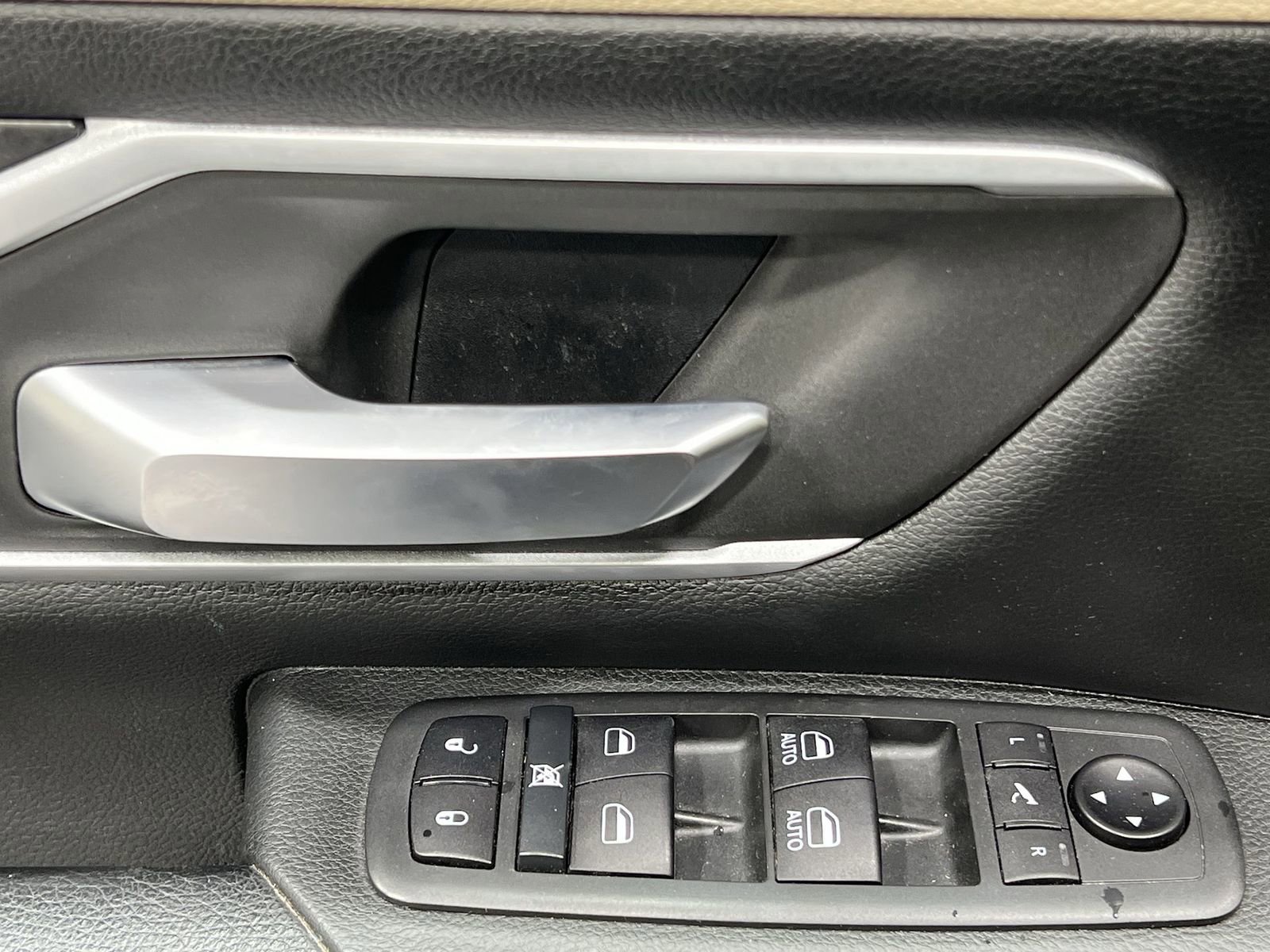 Used 2020 RAM 1500 Big Horn image 13