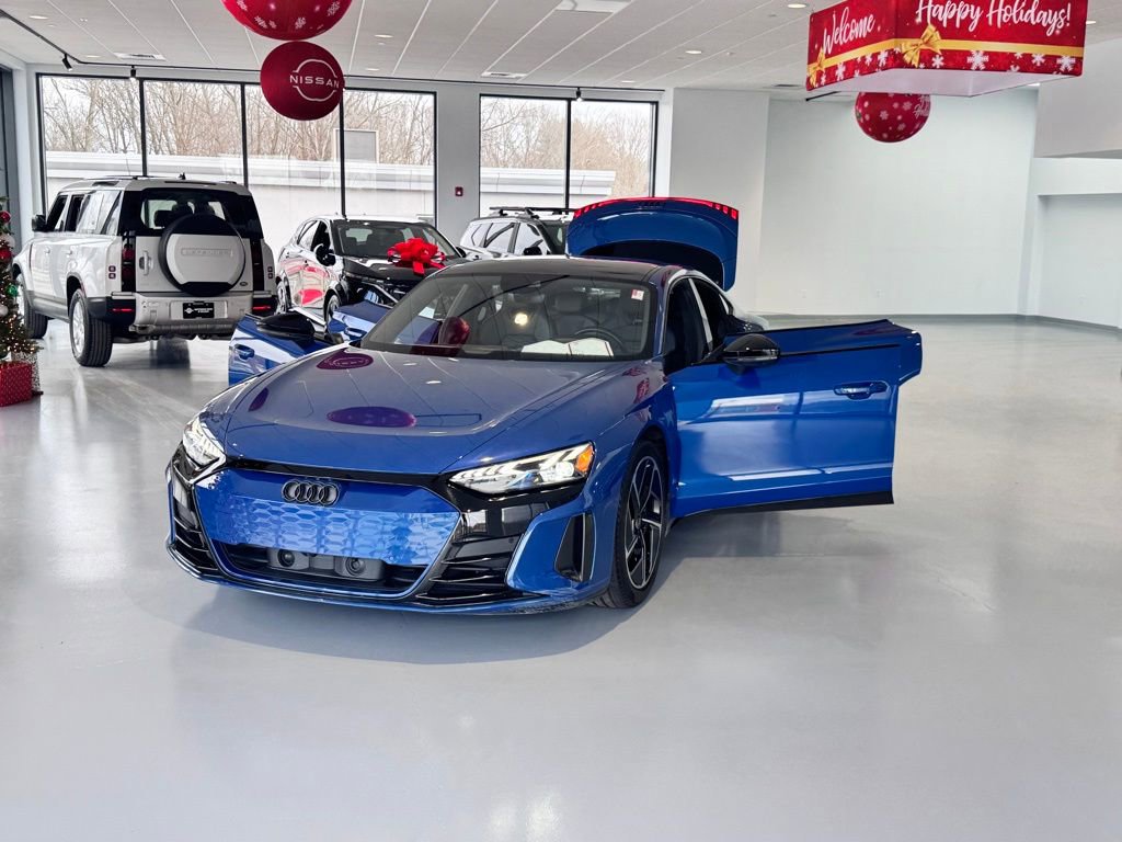 Used 2023 Audi RS e-tron GT w/ Carbon Performance Package image 17