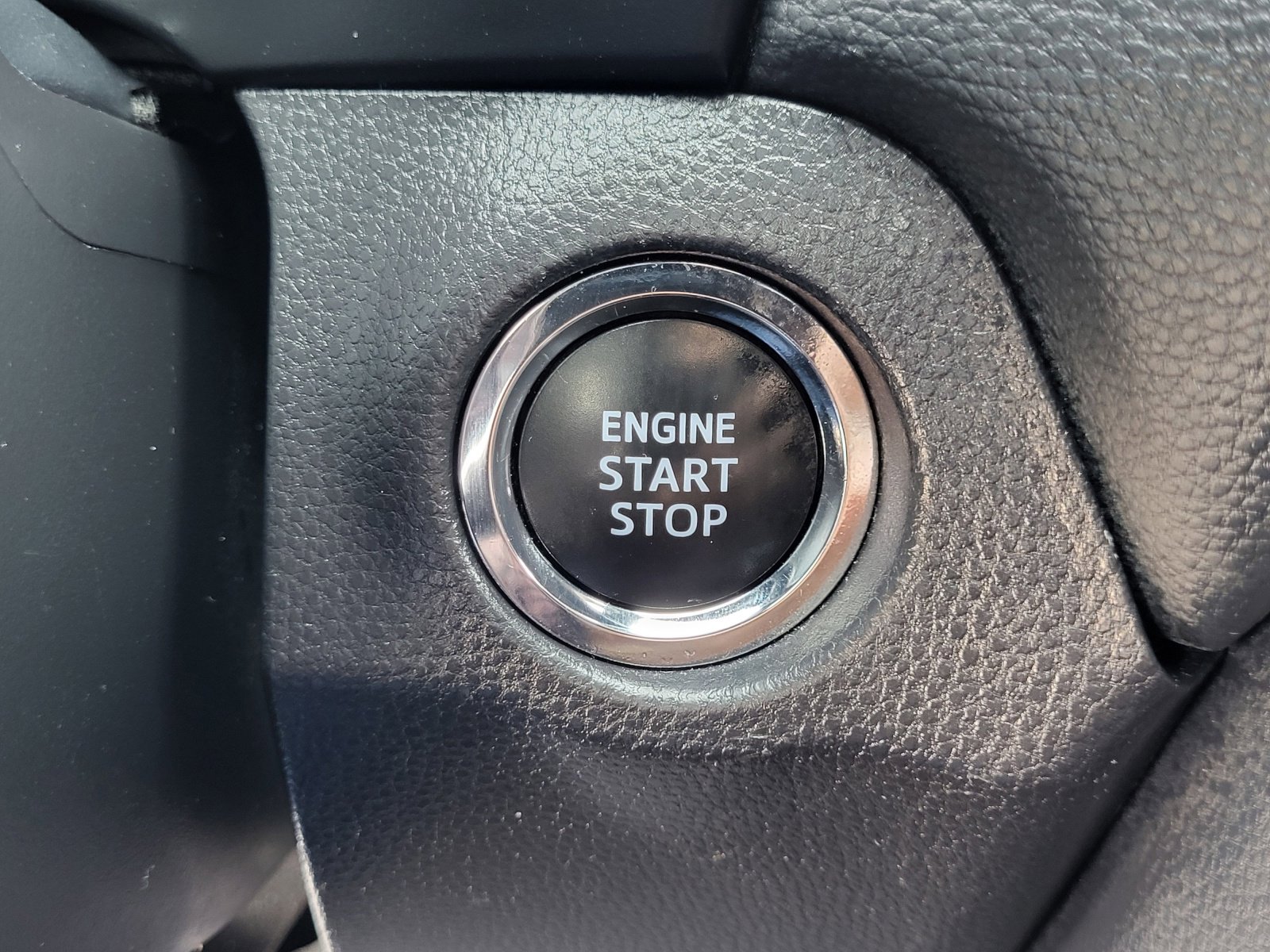 Certified 2025 Toyota RAV4 XLE w/ Convenience Package image 31